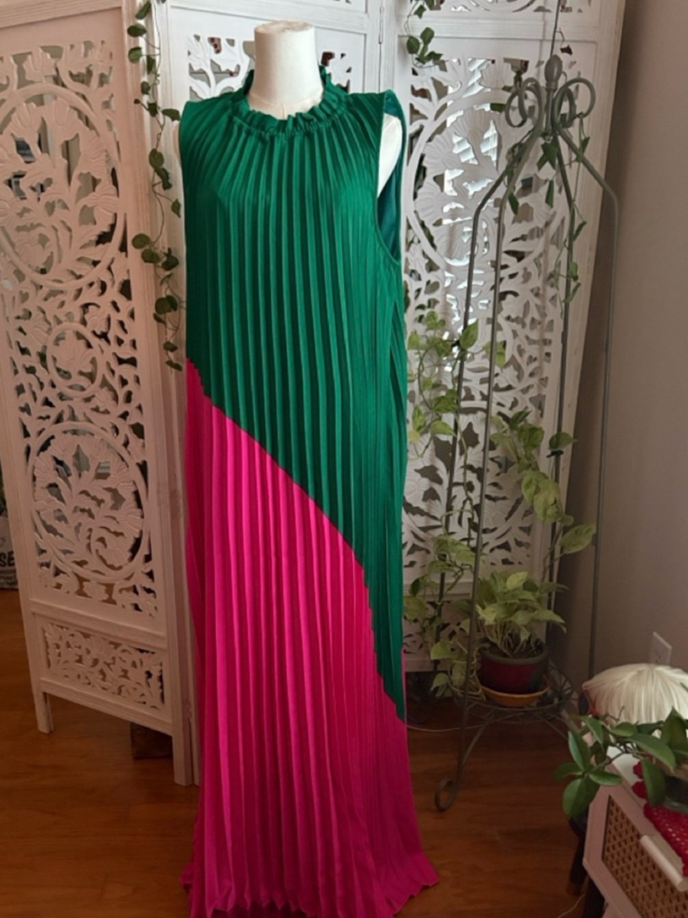 STS to Sable Two-Tone Pleated Maxi Dress in Green and Hot Pink